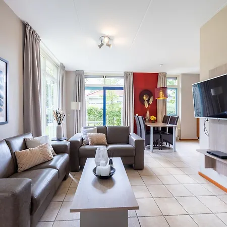 Casa vacanze In Netherlands With Private Jetty