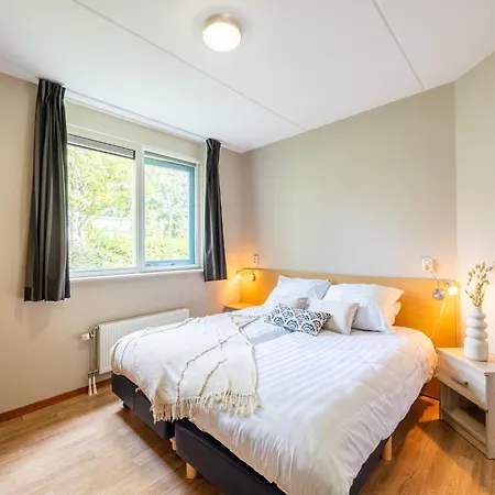 Casa vacanze In Netherlands With Private Jetty