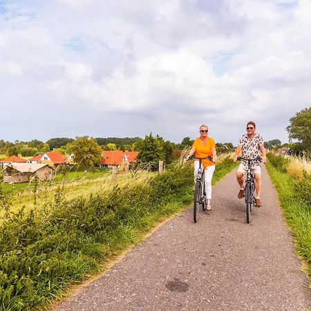 Casa vacanze In Netherlands With Private Jetty Andijk